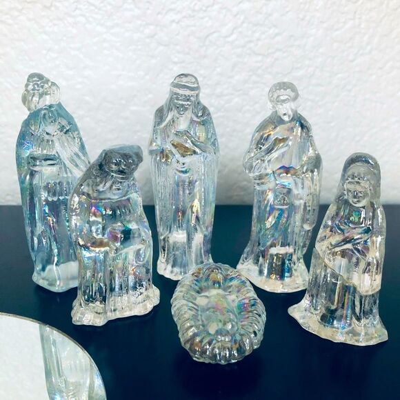 Vintage Iridescent Glass 6-pc Holiday Christmas Nativity Set - Picture 1 of 8